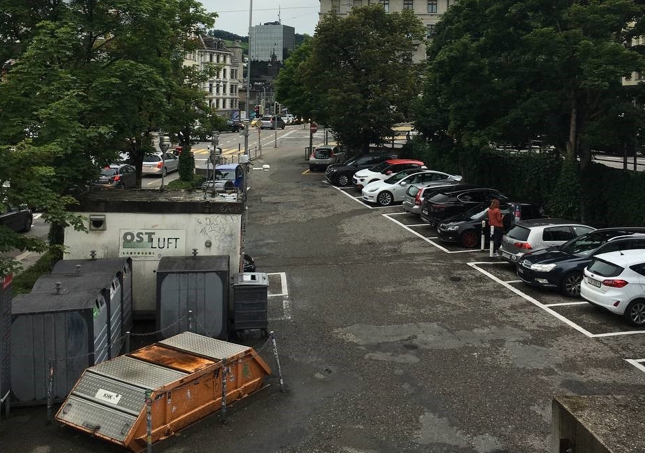 Parkplatz Grabenhalle